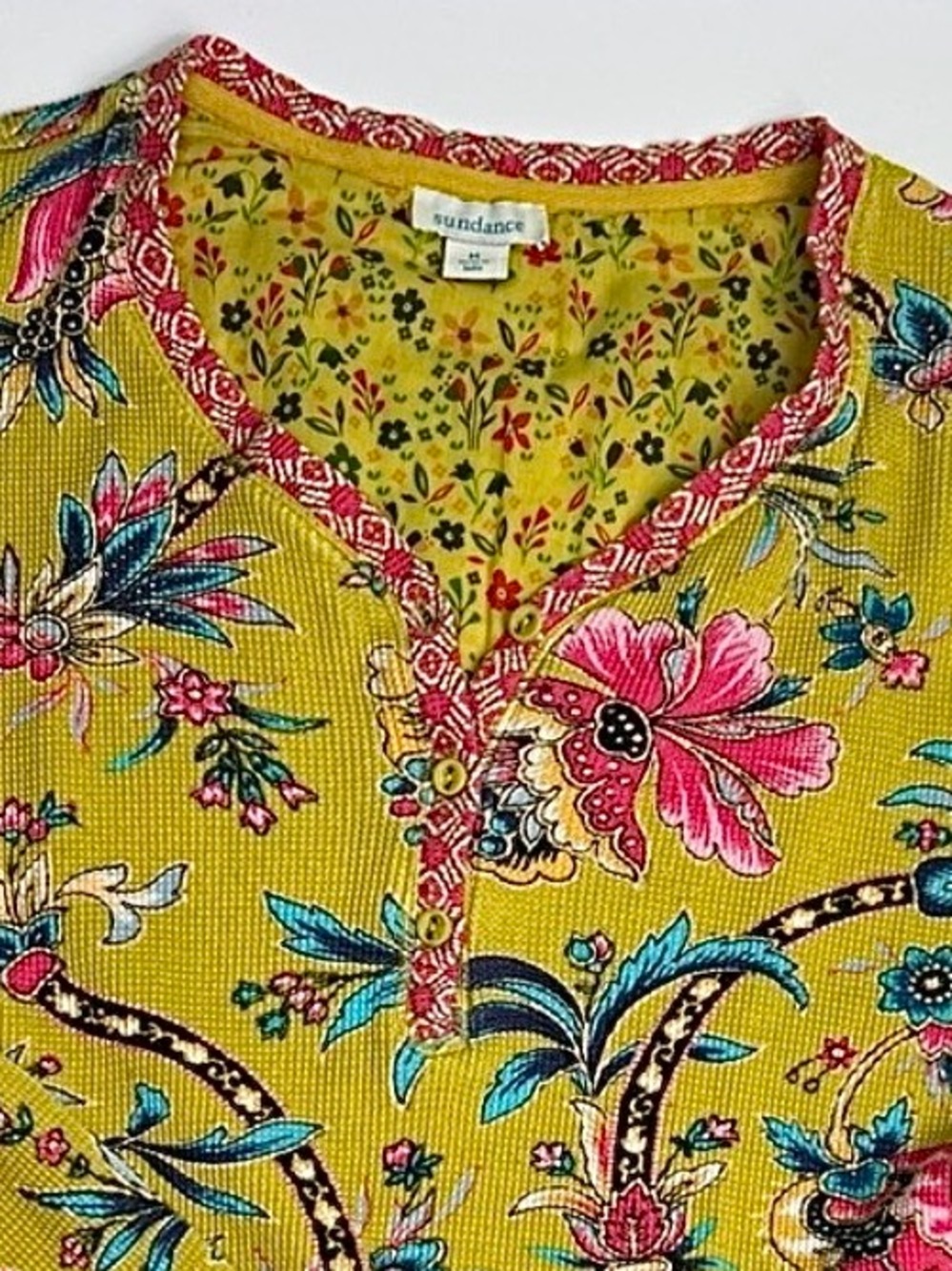 SUNDANCE Top Cotton Paisley Colorful
Waffle Yellow Blue Pink Black Size Medium - Picture 9 of 9